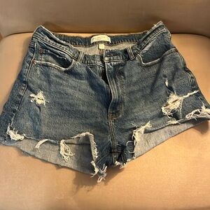 Abercrombie and fitch Jean short mom short high rise size 31/12 curve love